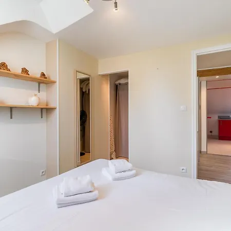 Le Godrans, En Plein Centre De