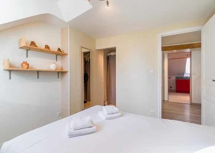 Le Godrans, En Plein Centre De